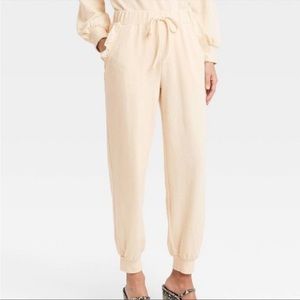 New Who What Wear ruffle sweatpants